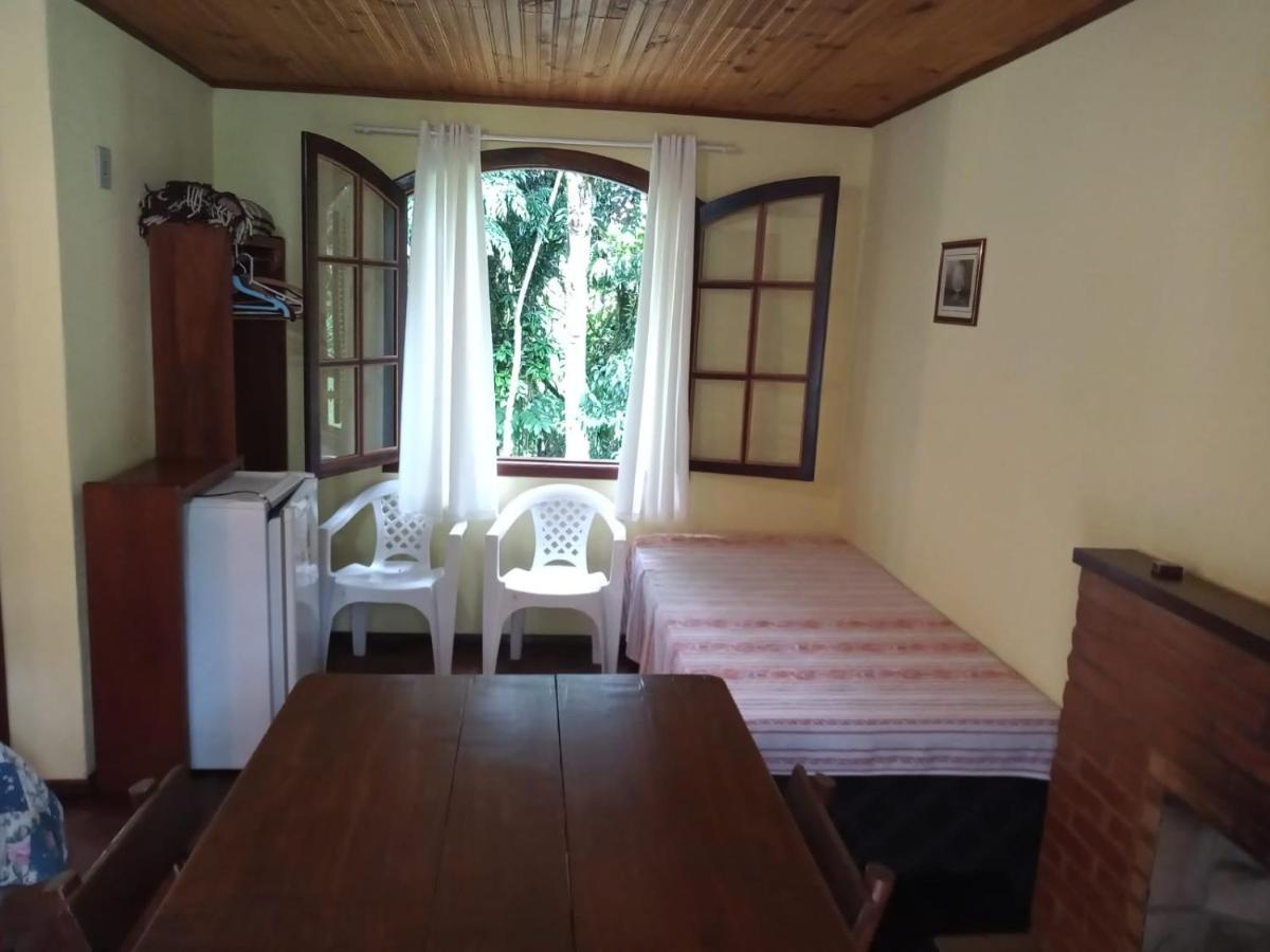 Pousada Sitio Dos Pinhais Visconde De Maua Ruang foto